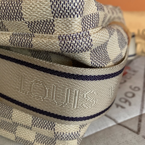 ***SOLD***100% LV Damier Azur Naviglio Messenger - Picture 7 of 16
